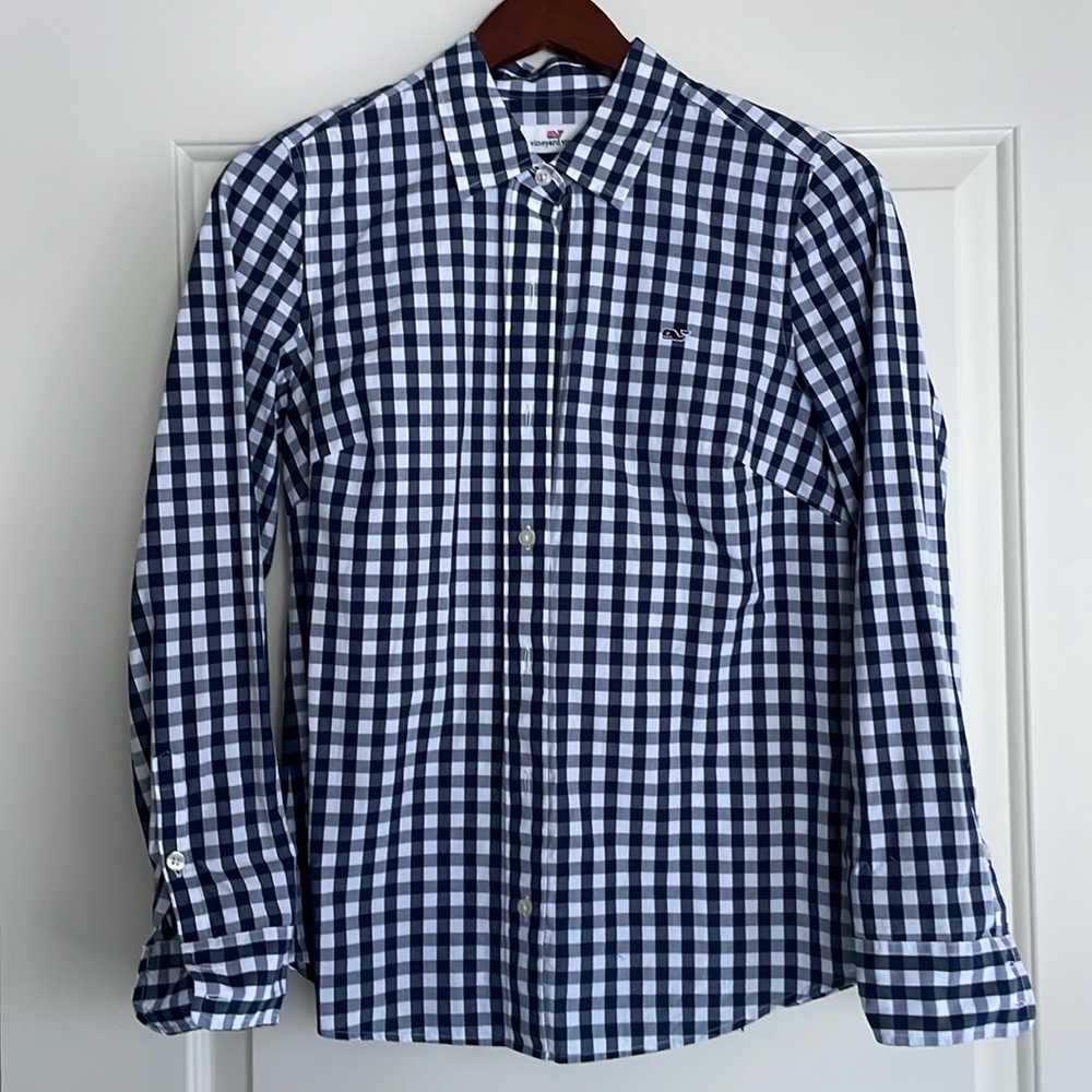 Vineyard Vines gingham navy-white top